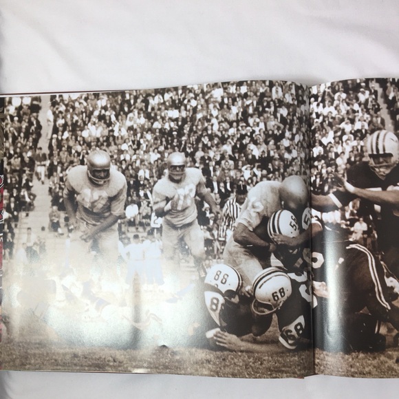 University of South Carolina Football Vault. By Elizabeth Cassidy West, - Picture 6 of 13
